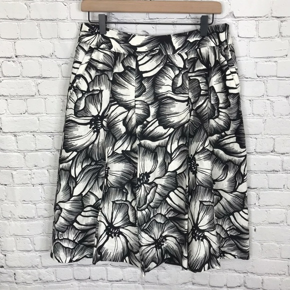 Style & Co. Dresses & Skirts - Style & Co Black White Floral Linen Skirt